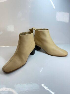 Everlane Women’s Beige Leather Ankle Boots – US 6 – Made in Italy